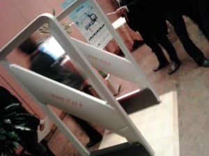 ISC.ANT1300/680-A. Slim Antenna Gate RFID HF - Controllo Accessi Logfarma-2013