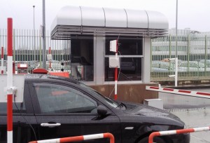 Supporto per progetto RFID di controllo accesso veicolare