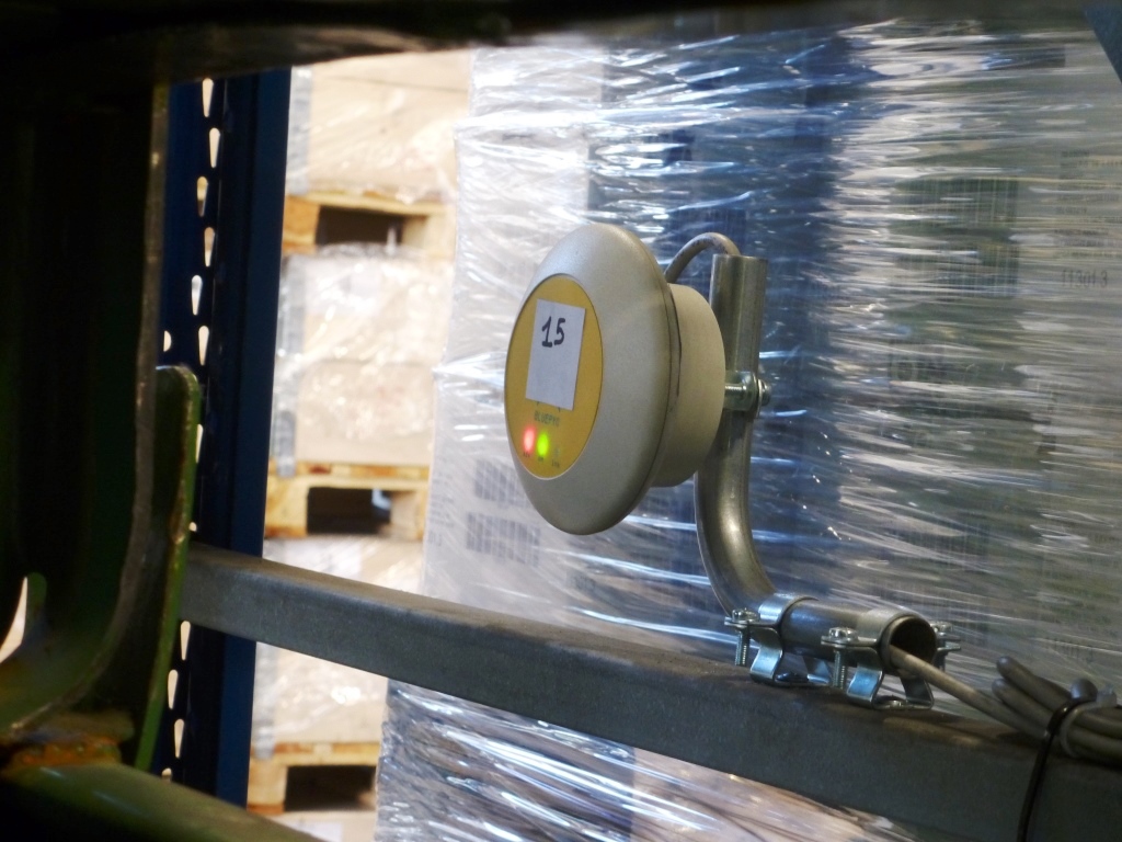 Bluetooth Low Energy per localizzare merce in magazzino Italdadi - BluEpyc Bluetooth Low Energy per localizzare merce in magazzino Italdadi - BluEpyc