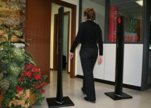 RED.SGU102-FLY Slim Gate RFID UHF RedWave Smart. Controllo accessi RFID. Interfacce: Ethernet - Wi-Fi - GSM/GPRS